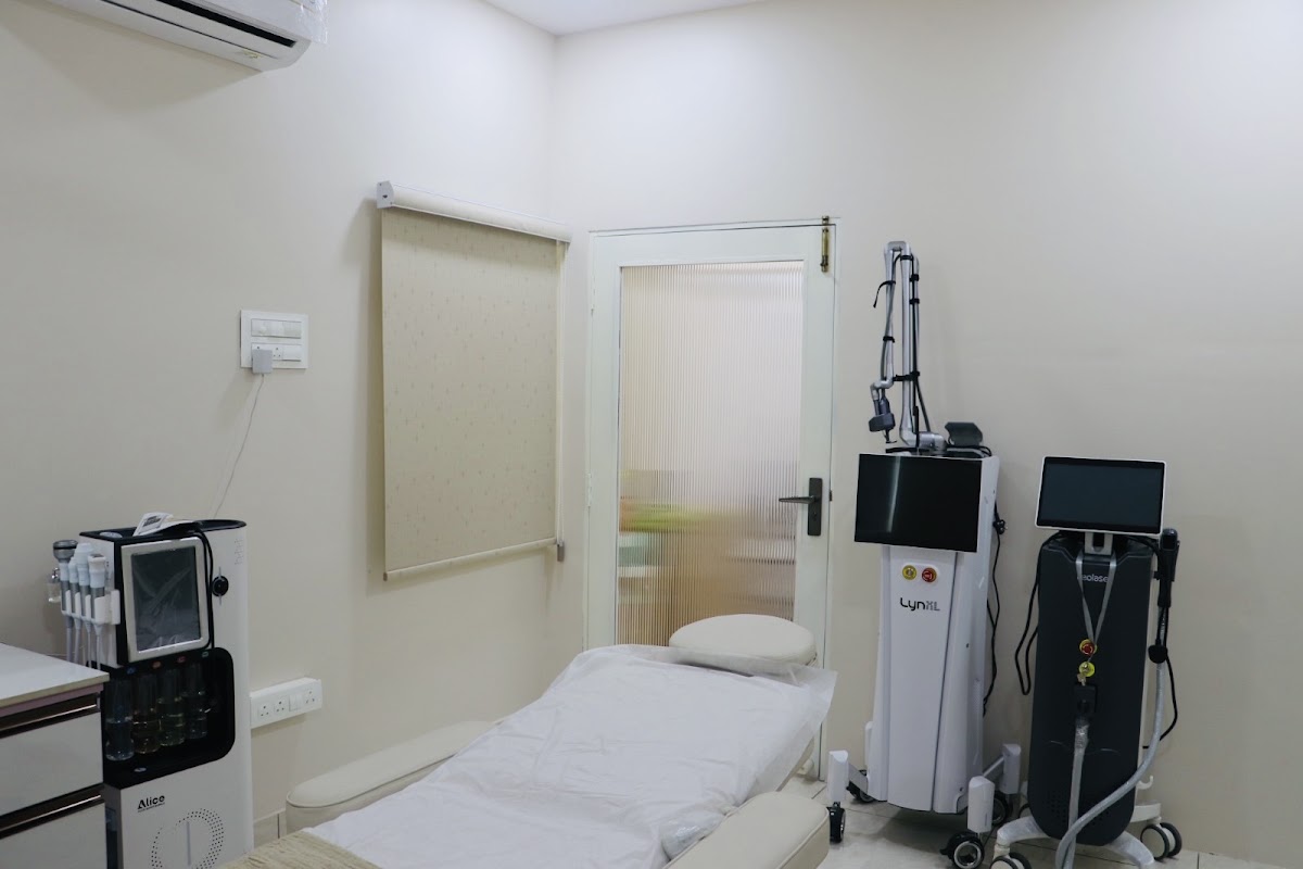 Navya's Skinlogix Clinic Interior 3