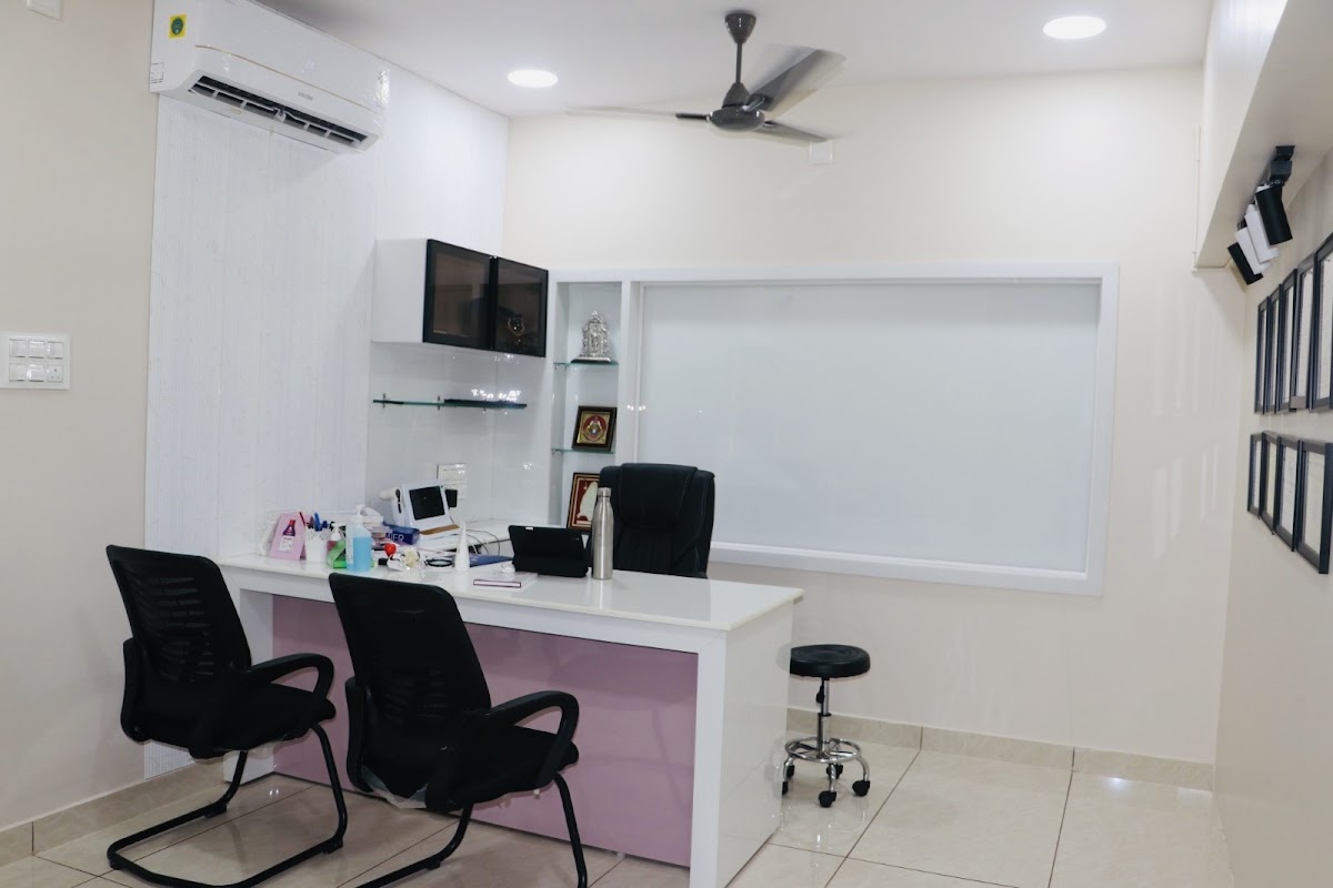Navya's Skinlogix Clinic Interior 7